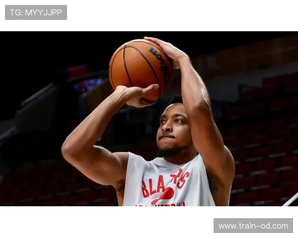 帕蒂米尔斯突破制造空位助攻，提升球队三分效率明显