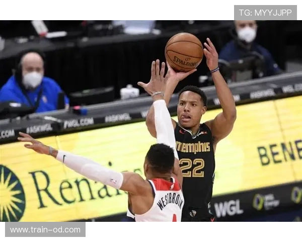 德斯蒙德·班恩突破效率提升显著 拉开队内三分火力差距